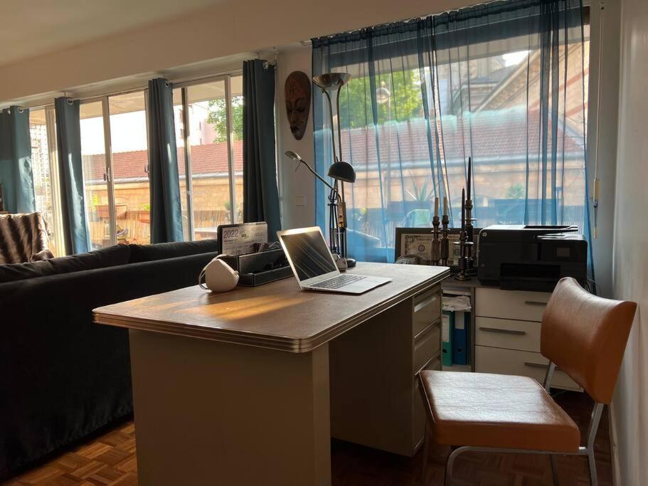 Grand Appartement Avec Balcon Et Parking Gratuit Sur Place Paris Ngoại thất bức ảnh